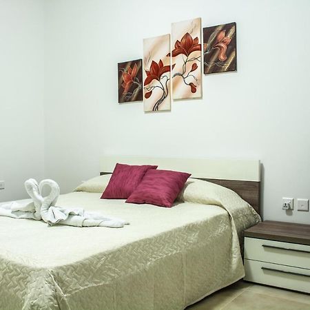 2 Bedroom Apartment Close To City Centre Tas-Sienja Exteriör bild